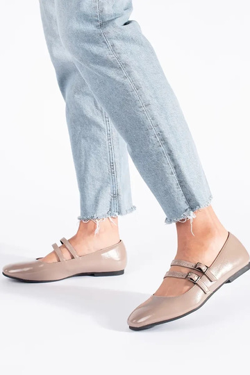 Beige lackiert Ballerinas... 2