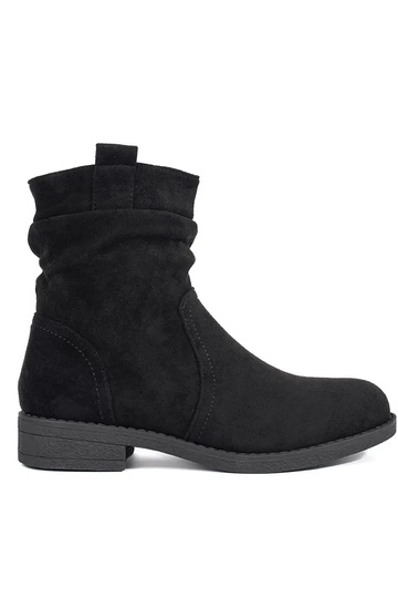 Schwarze Wildlederstiefel...