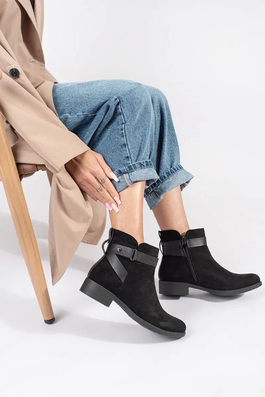 Schwarze Damenstiefel aus Wildleder... Schwarze Damenstiefel aus Wildleder...