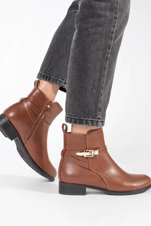 Braune Damen-Halbschuhe mit Zierstreifen