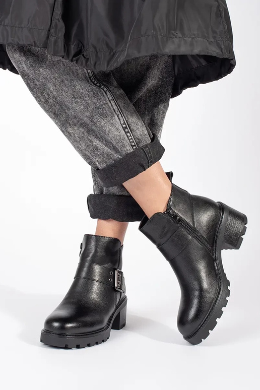 Schwarze Damen Lederschuhe mit...