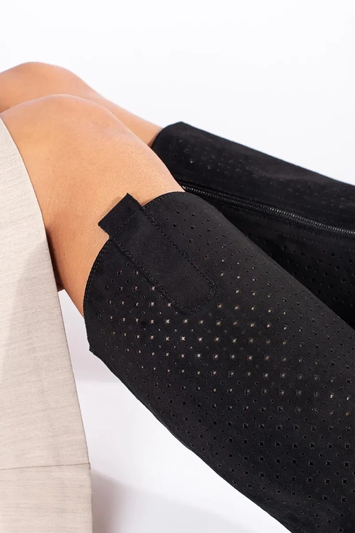 schwarze Wildlederstiefel mit...