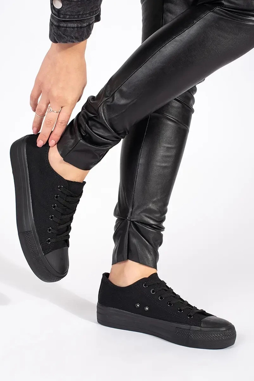 schZuarze Farbe ein Klassiker Frauen... schZuarze Farbe ein Klassiker Frauen...