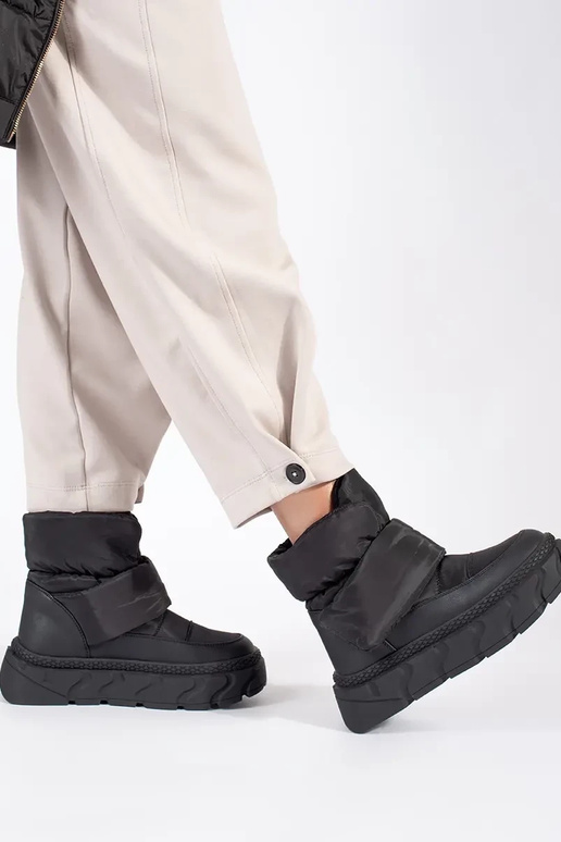 Damen Schneestiefel schwarz auf... Damen Schneestiefel schwarz auf...