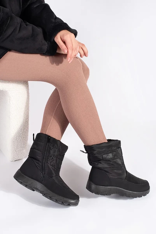 schZuarze Farbe komfortabel isolieren... schZuarze Farbe komfortabel isolieren...