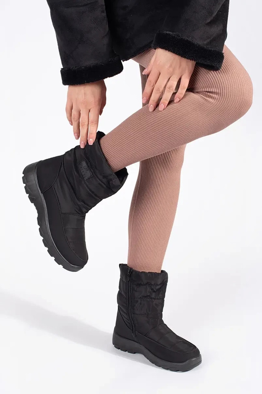 schZuarze Farbe komfortabel isolieren... schZuarze Farbe komfortabel isolieren...