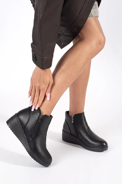 Kurze Plateauschuhe für Frauen in...