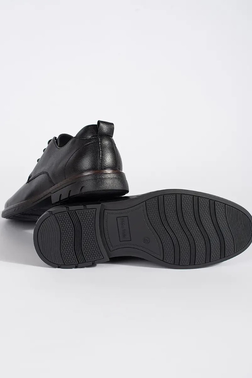 Schwarze Schnürsneakers