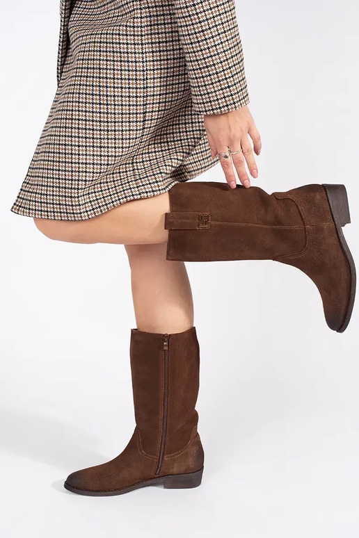 braune Farbe Haut Stiefel typu... braune Farbe Haut Stiefel typu...