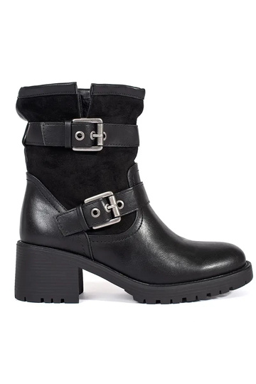 Schwarze Damenschuhe mit...