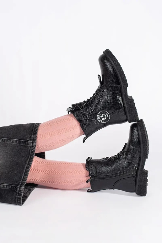 schZuarze Farbe geschnürt Schuhe... schZuarze Farbe geschnürt Schuhe...