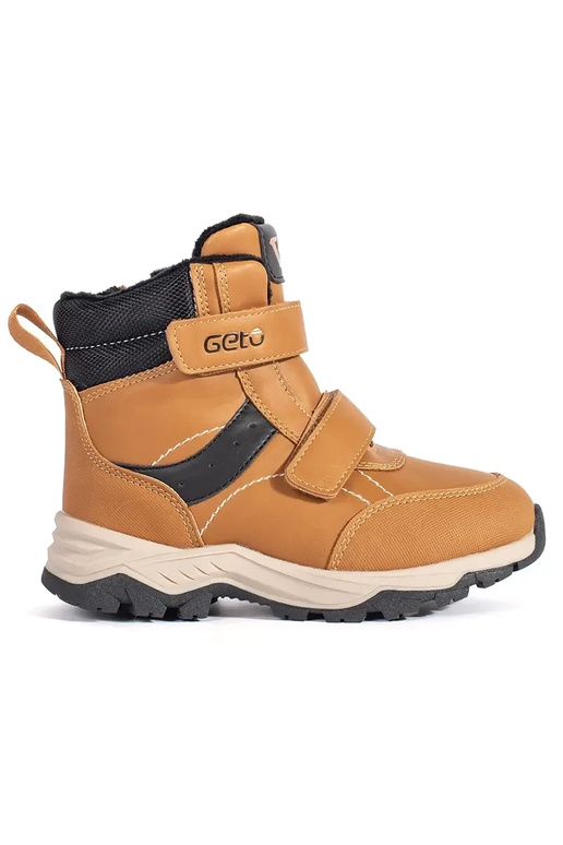 sich Zuarm laufen jungenhaft...