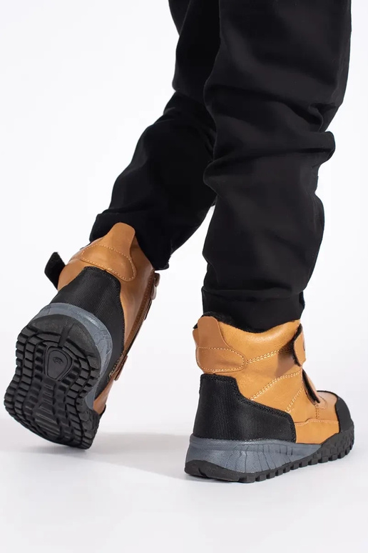 sich Zuarm laufen jungenhaft... sich Zuarm laufen jungenhaft...