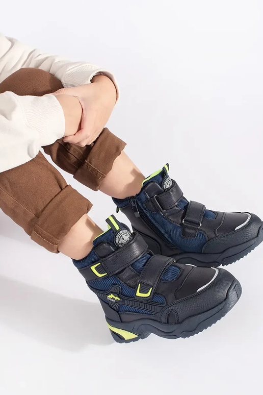 Dunkelblau isolieren trzeZuiki... Dunkelblau isolieren trzeZuiki...