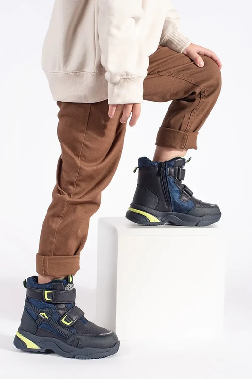 Dunkelblau isolieren trzeZuiki... Dunkelblau isolieren trzeZuiki...