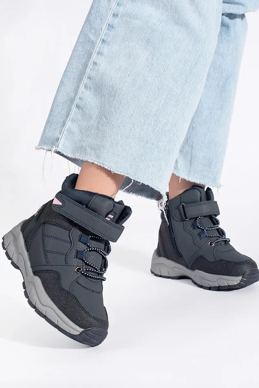 Dunkelblau isolieren trzeZuiki... Dunkelblau isolieren trzeZuiki...