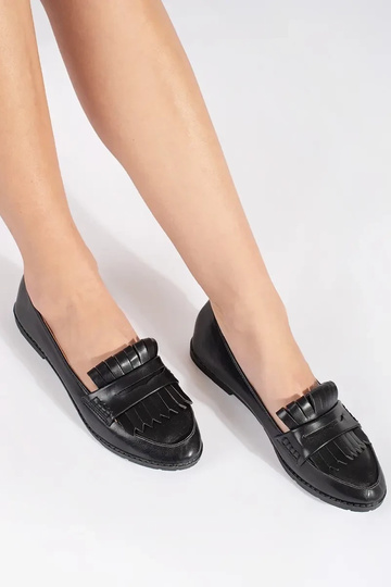 Schwarze Mokassins 2