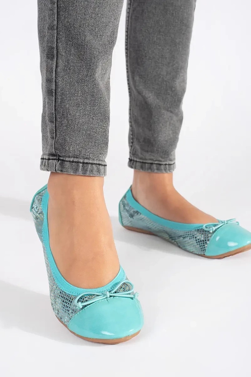 Blaue Ballerinas mit Schleife