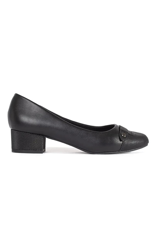 Schwarze Damen-Pumps mit niedriger Ferse Schwarze Damen-Pumps mit niedriger Ferse