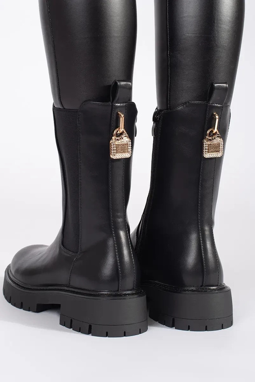 schZuarze Farbe Schuhe... schZuarze Farbe Schuhe...