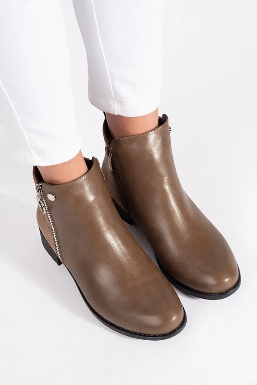 Braune Ballerinas mit Schnalle