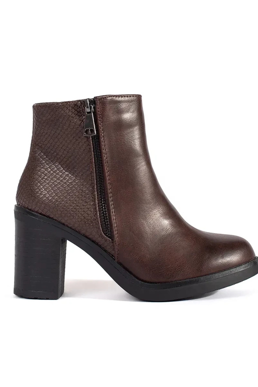 Braune Ankle Boots mit Schnalle Braune Ankle Boots mit Schnalle