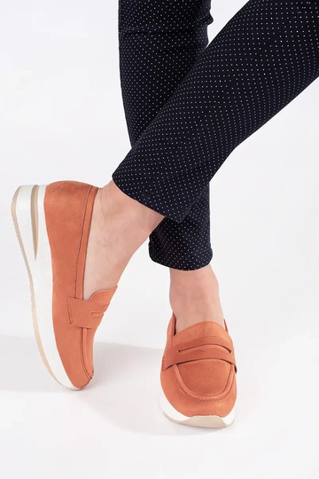 Rote High Heels aus Wildleder 2