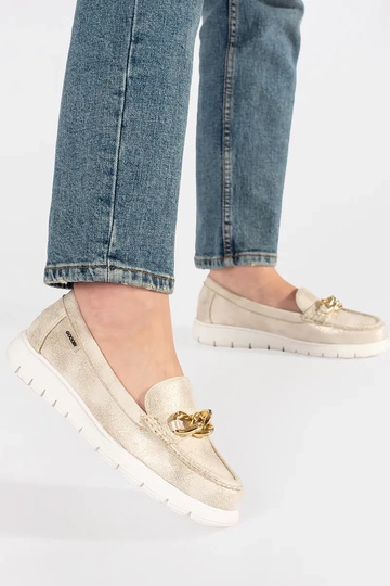 Elfenbeinfarbene Halbschuhe... 2