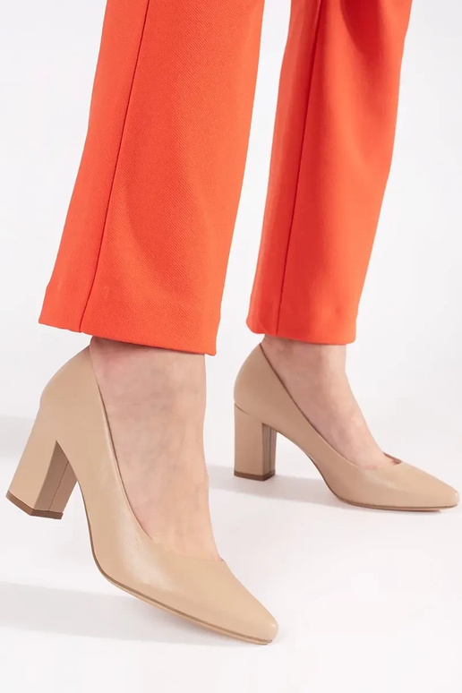 Beige Absatzpumps