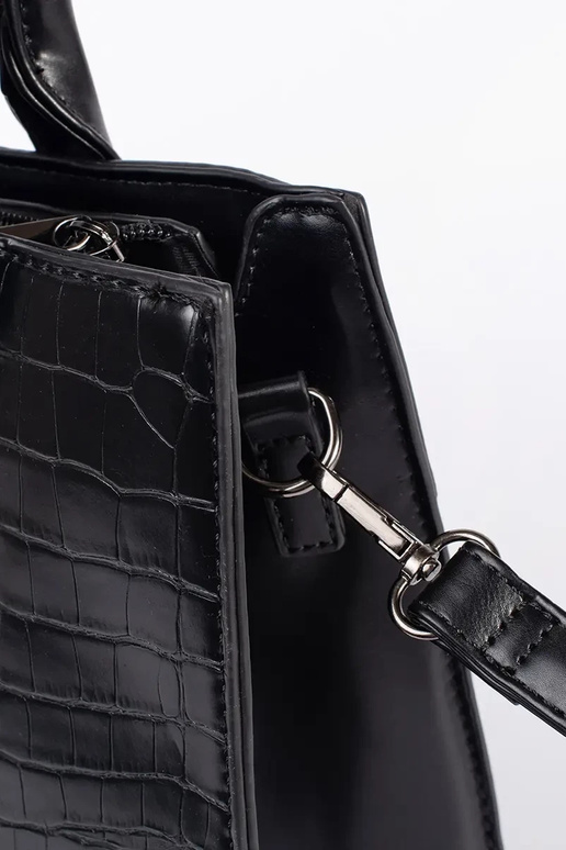 Schwarze mittelgroße Umhängetasche