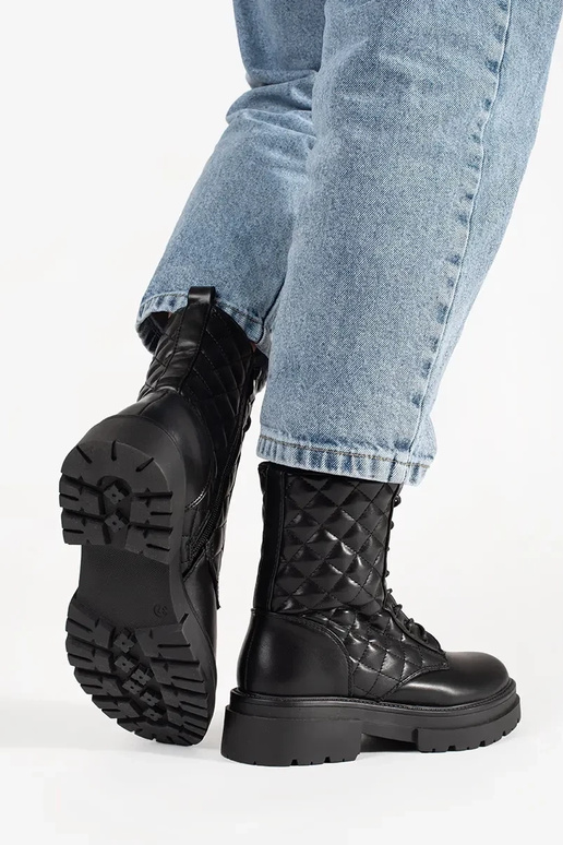 Schwarze gesteppten Stiefel mit Plateau