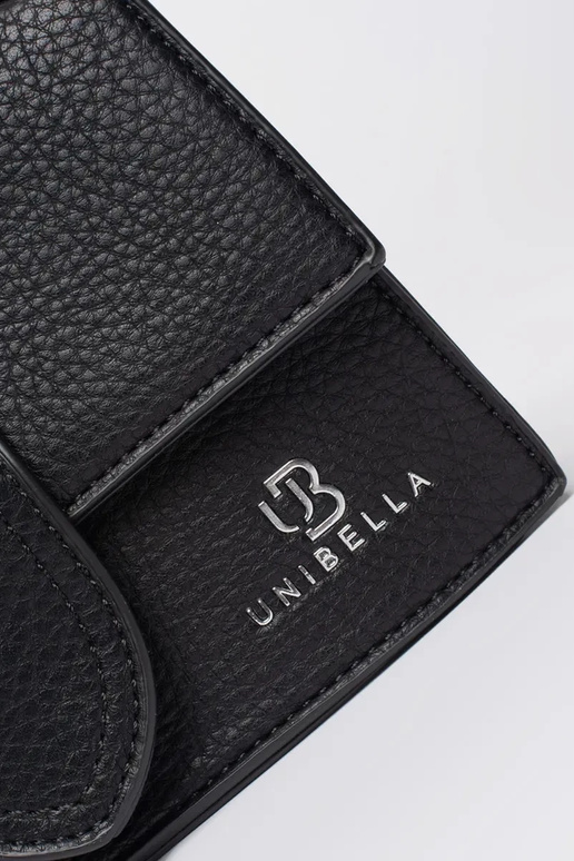 Schwarze kleine Tasche mit Henkel