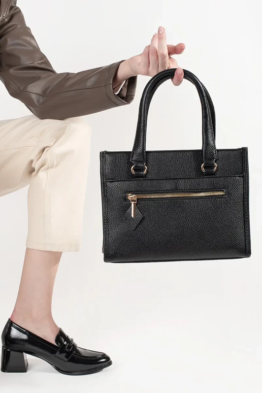 Schwarze Handtasche mit Reißverschluss Schwarze Handtasche mit Reißverschluss