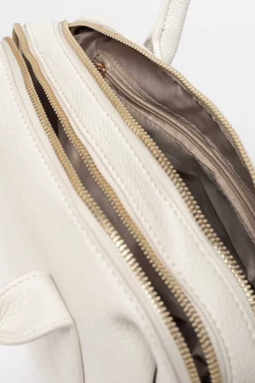 Helle sandfarbene Damenhandtasche