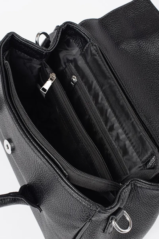 Schwarze Damenhandtasche mit Riemen Schwarze Damenhandtasche mit Riemen