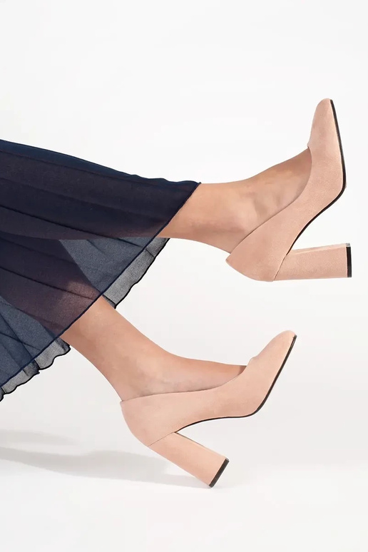 Sandfarbene Wildleder High Heels