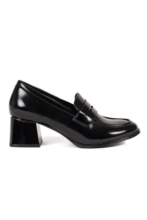 Schwarze Ankle Boots auf hohen Absätzen Schwarze Ankle Boots auf hohen Absätzen