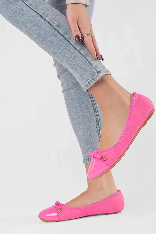 Rosa Ballerinas mit Lackleder und...