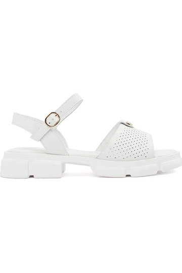 Weiße Sandalen mit Plattform