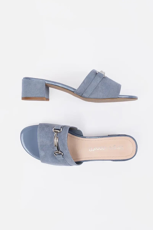 Blaue Schlapfen mit Absatz von Sergio... Blaue Schlapfen mit Absatz von Sergio...