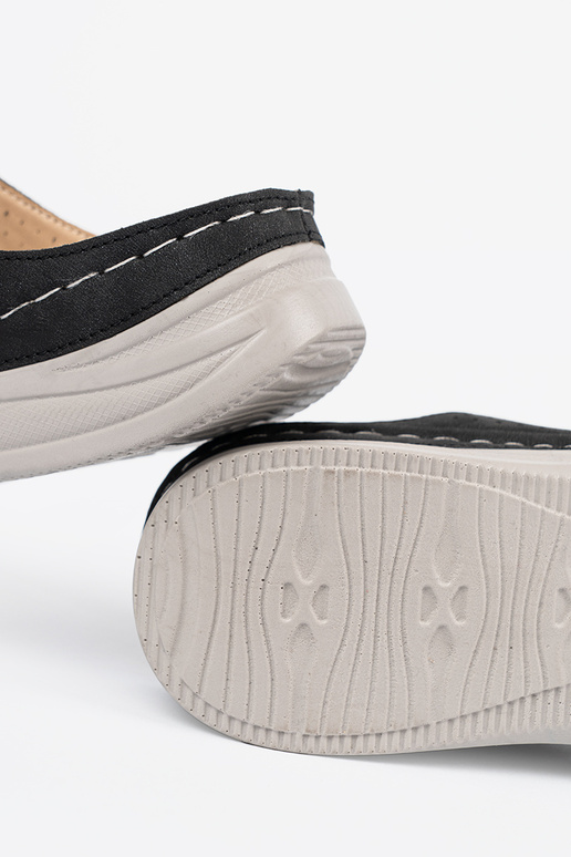 Bequeme Pantoletten mit Ausstattungen... Bequeme Pantoletten mit Ausstattungen...