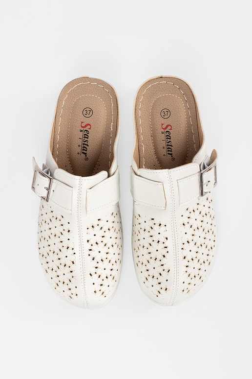 Pantoletten mit geschlossenen Zehen...