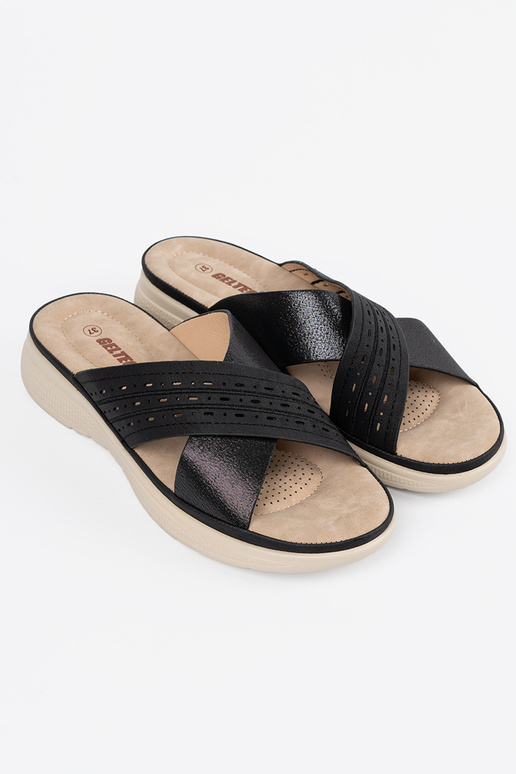 Pantoletten mit Plateau in Schwarz Pantoletten mit Plateau in Schwarz