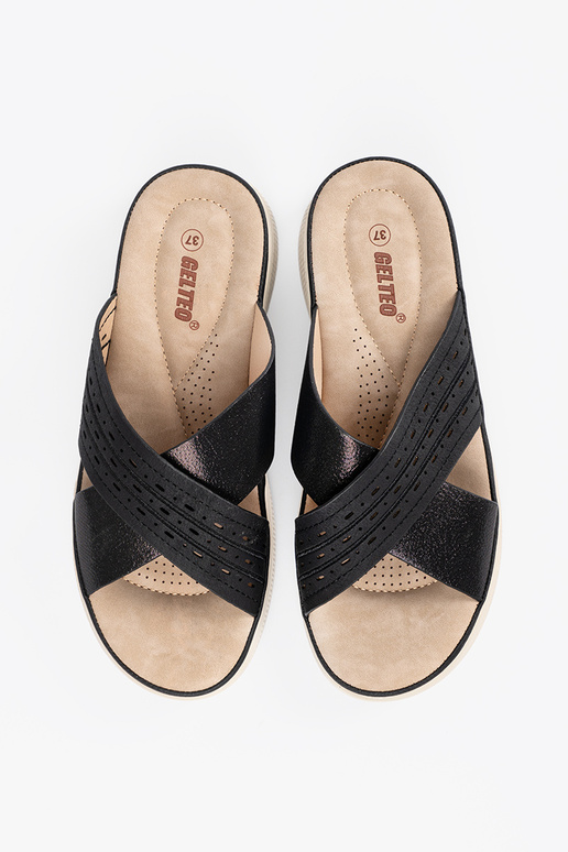 Pantoletten mit Plateau in Schwarz Pantoletten mit Plateau in Schwarz