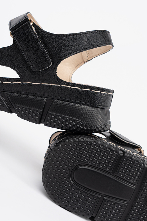 Klassische Sandalen für Frauen in...