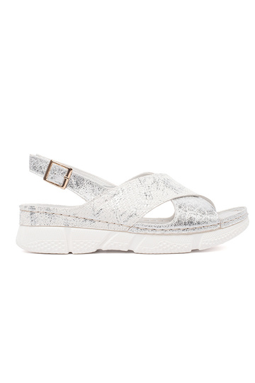 Flache Sandalen in Weiß