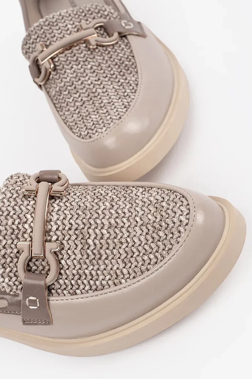 sandfarbene Mokassins mit Leder-Einlage sandfarbene Mokassins mit Leder-Einlage