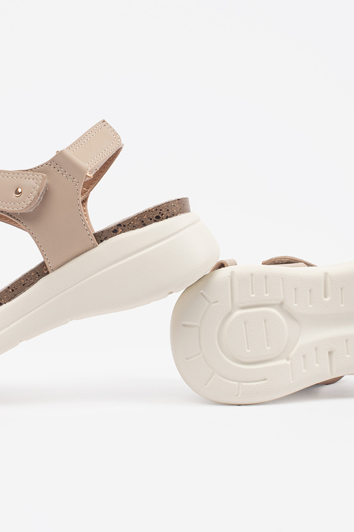 Bequeme Sandalen für Frauen in Sandfarbe