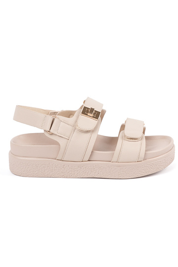Sandalen in sandfarben mit...