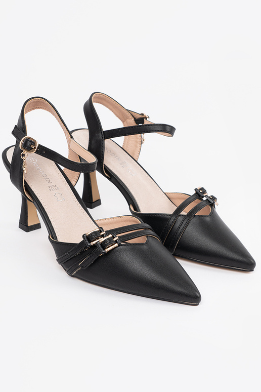 Hochhackige Schuhe in schwarzer Farbe